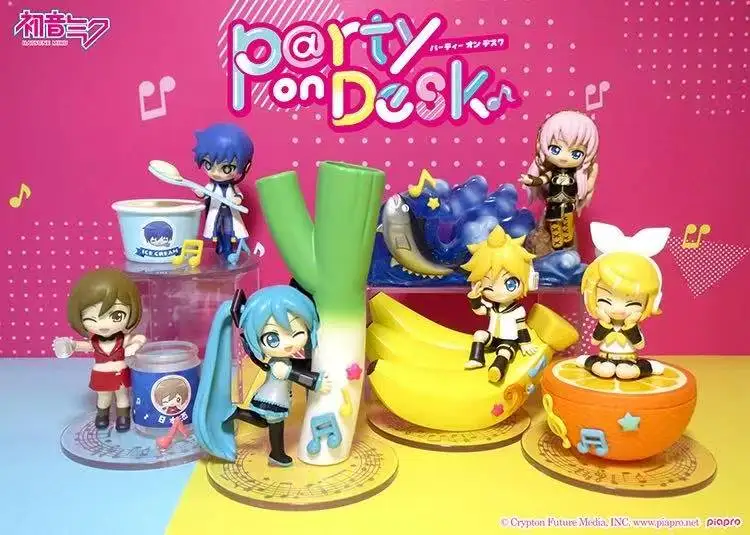 In scatola 1 pz stile casuale Anime Hatsune Miku KAITO festa sulla scrivania Figura kawaii PVC Modello Giocattoli in miniatura Bambola Regali da collezione