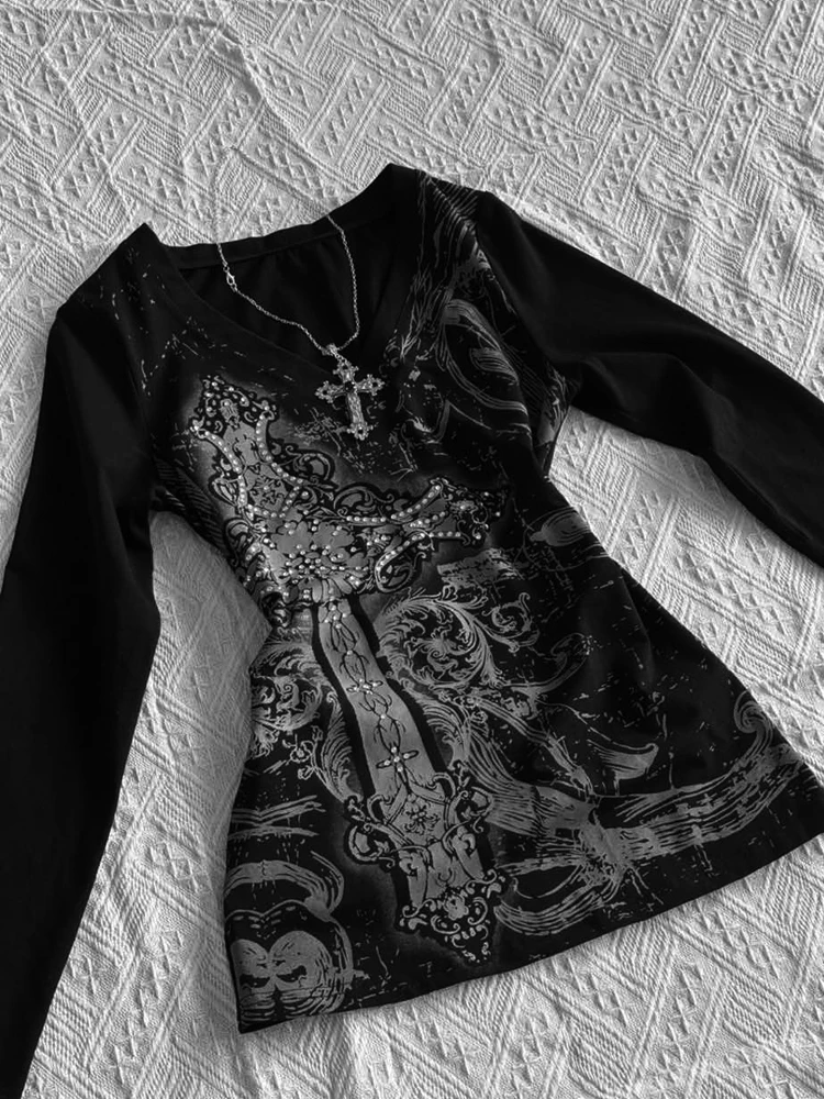 T-shirt gothique rétro à la mode pour femmes, T-shirt à motif Punk noir Y2k, Grunge, Sexy, américain, col en v, Hip Hop, Harajuku