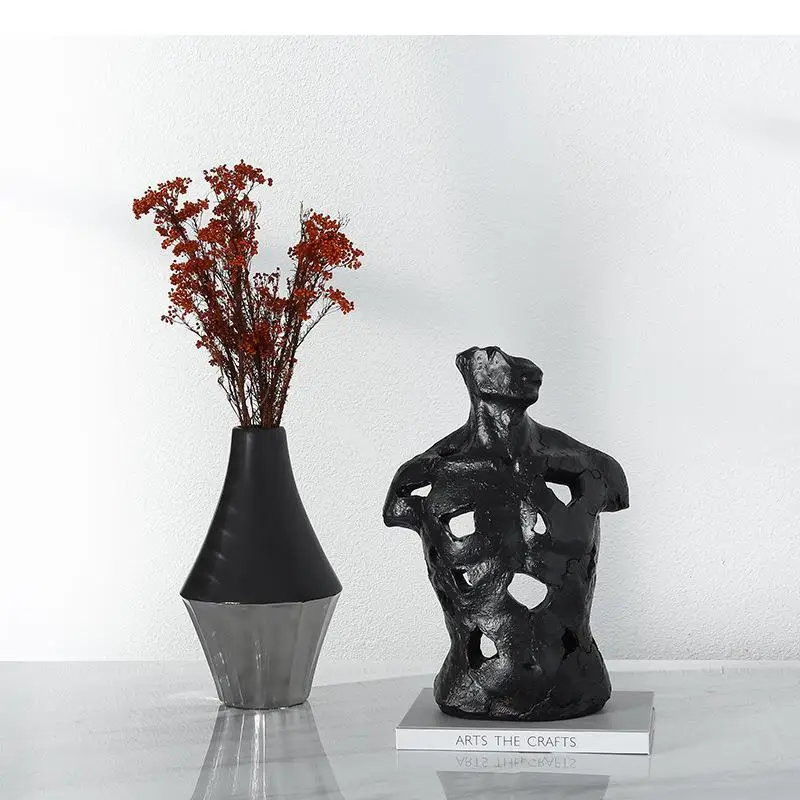 

Resin Black and White Abstract Figure Sculpture Hollow Out Half-length Portrait Muscle Man Crafts Ornaments Home Decoration