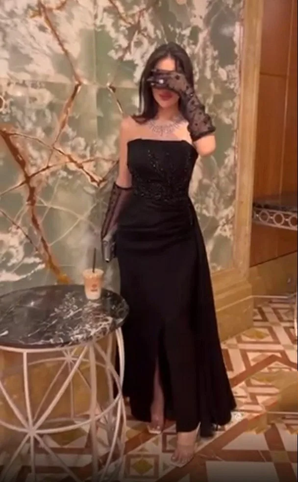Msikoods Black Satin Mermaid Strapless Evening Dresses Side Slit Beading Arabic Formal Prom Gown Celebrity Dress
