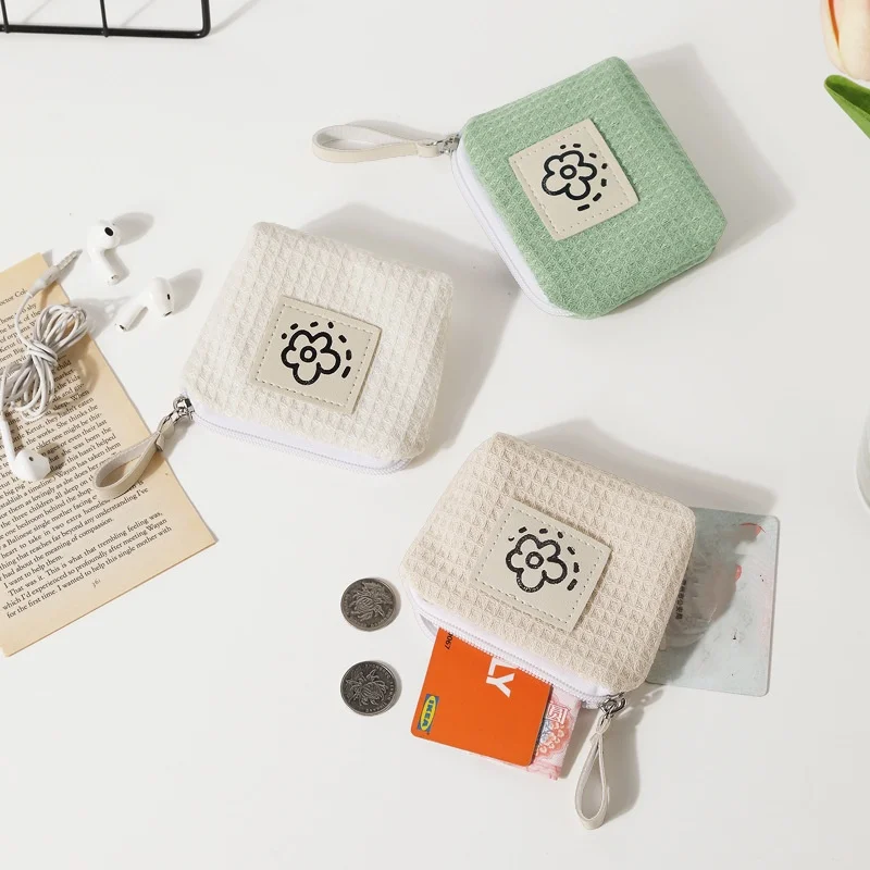 New Cute Simple Wallet with Fresh Flowers Mini Coin Bag Makeup Key Hand in Hand For Small Bag ﻿