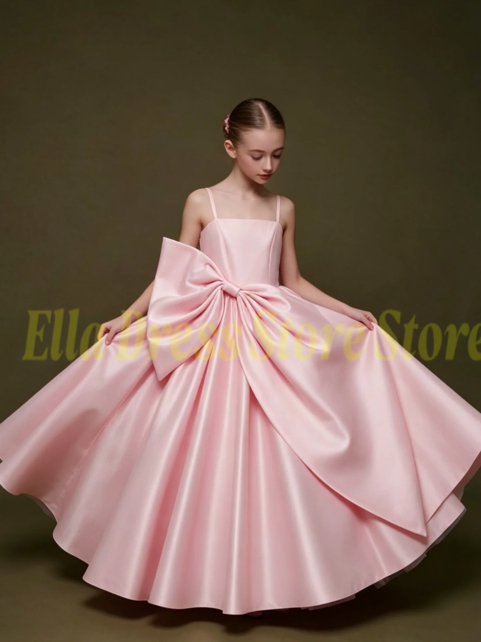Großhandel Maßgeschneidertes Satin-Kleid für Kleinkinder und Kinder, Niedliches Schönheitswettbewerbskleid mit Schleifenriemen, Hochzeitskleid, Kinderballkleid, 1. Kommunionskleid – Detail 2
