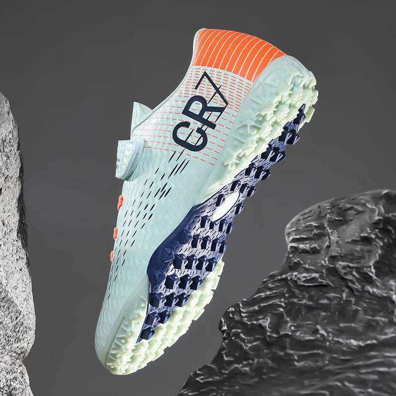 

Kids Football Boots Professional Society Ultralight Soccer Shoes Children Society Studded Match TF/FG Non Slip Boys New Sneakers