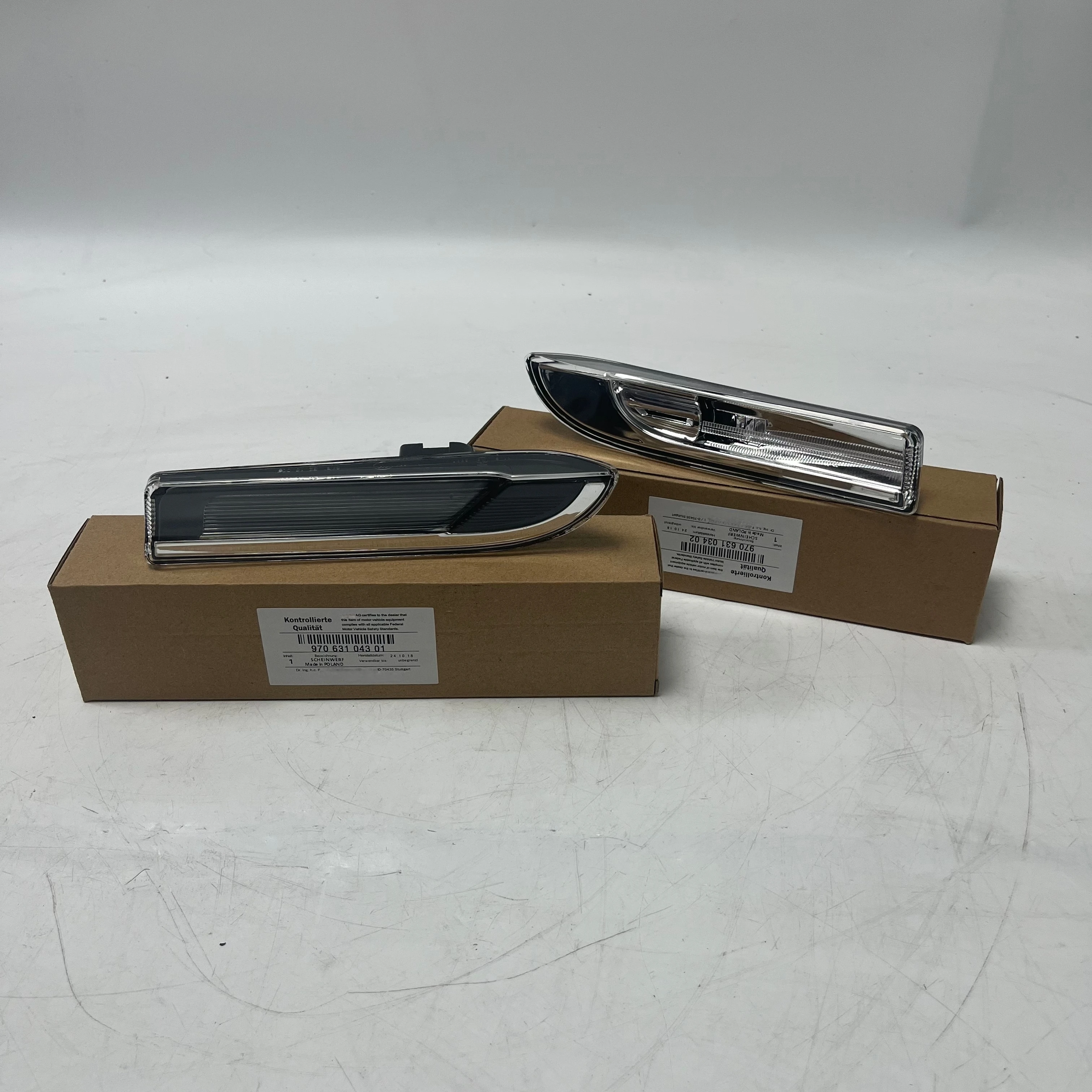 1PCS For Porsche Paramela 970 NEW Genuine Front Profile Light Turn Signal 97063104301 97063103402