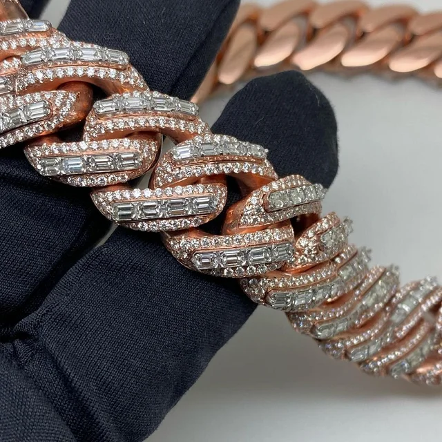 925 Classic Silver Moissanite Cuban Link Chain Necklace GRA Certified Modern Jewelry for Men and Women.