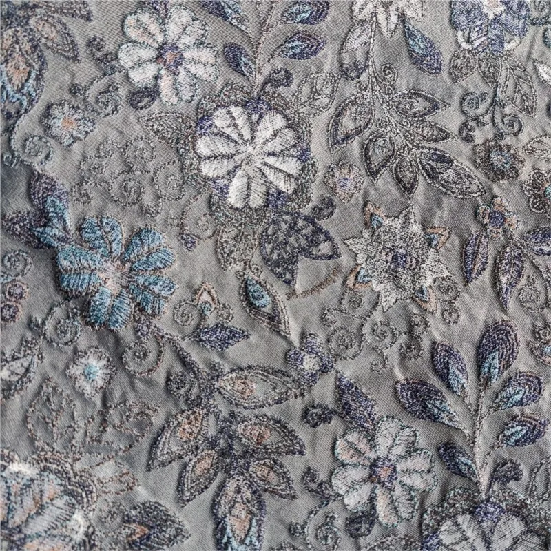 Embossed imitation embroidered three-dimensional jacquard fabric for fashion dresses coats and shorts