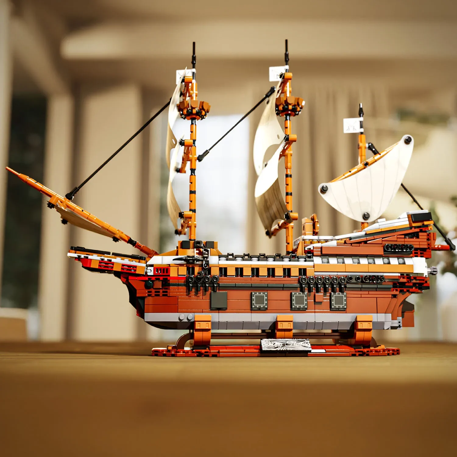 Modelo de montagem de navio pirata retrô de montagem de bloco de construção, acessórios de decoração de vela de atividade, ornamentos de mesa de navio pirata