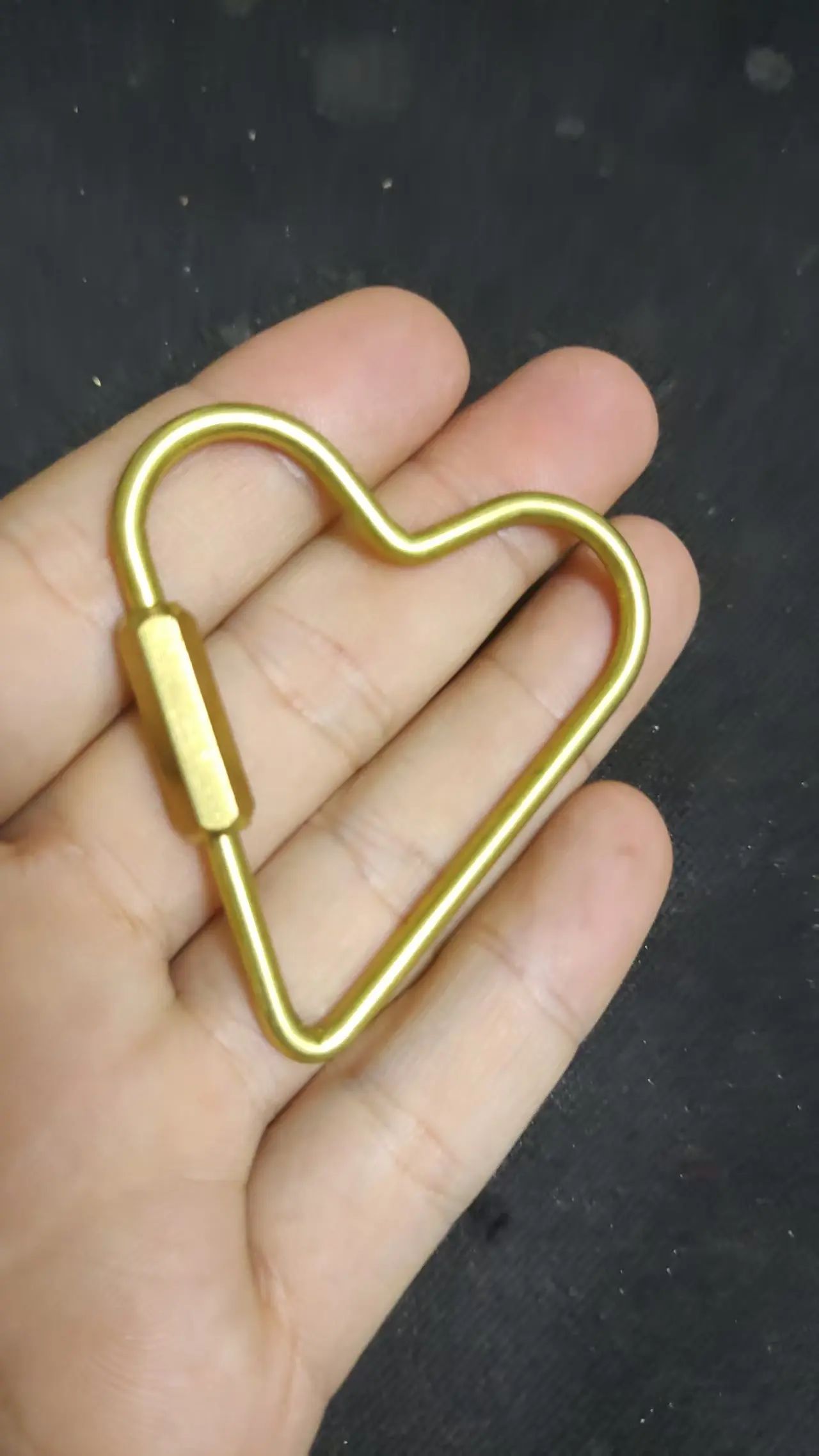 Custom Order for 25 Pcs L Oval Run Course Screw Lock Carabiner Keychain