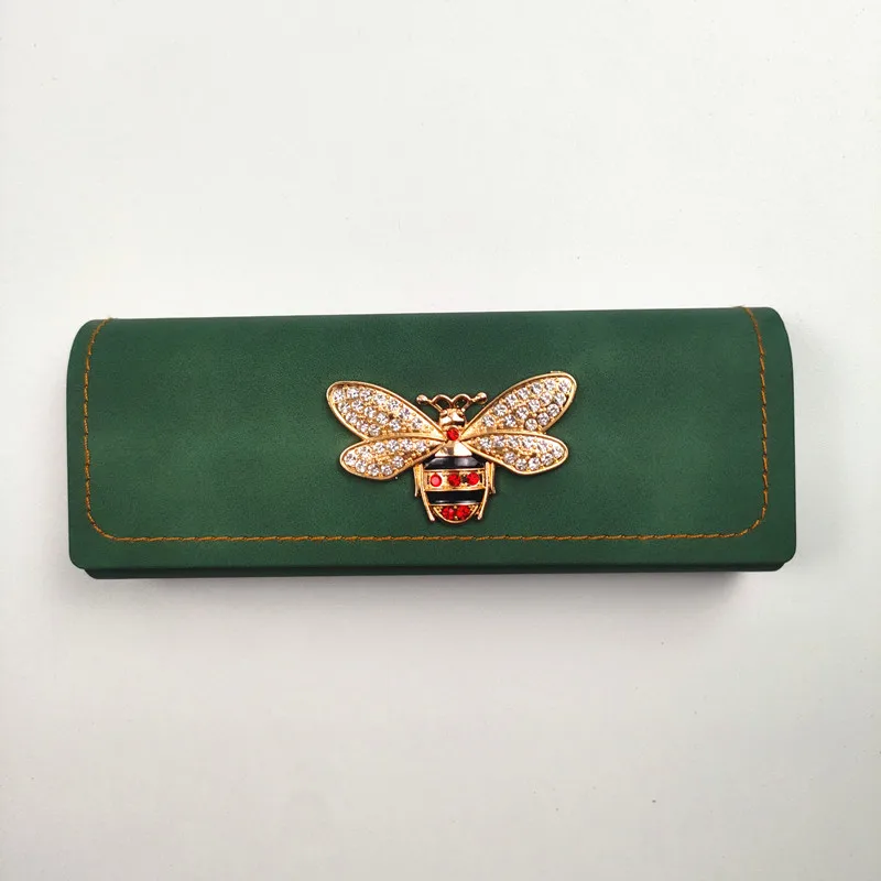 Hard-Shell กรณีแว่นตาผู้ชายผู้หญิงแว่นตา PU หนังแบบพกพา Anti-Extrusion แว่นตากันแดดกล่องเก็บแว่นตาพับกระเป๋า