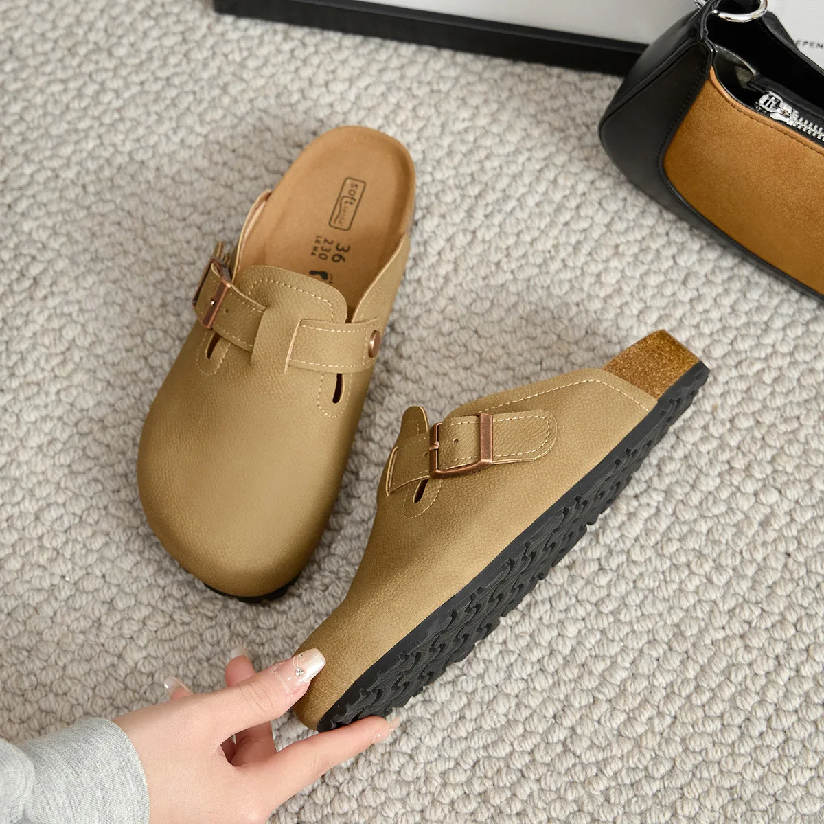 Pantoufles en cuir véritable pour femmes et hommes, sandales en daim à l'offre elles épaisses, sabots de plage enveloppés, chaussures de jardin, extérieur