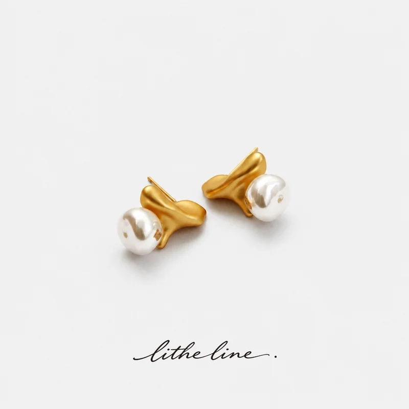 Vintage Abstract Irregular Matte Gold Stud Earrings Baroque Pearl 18K Real Gold Plated Unique Designer Luxury Statement Ear