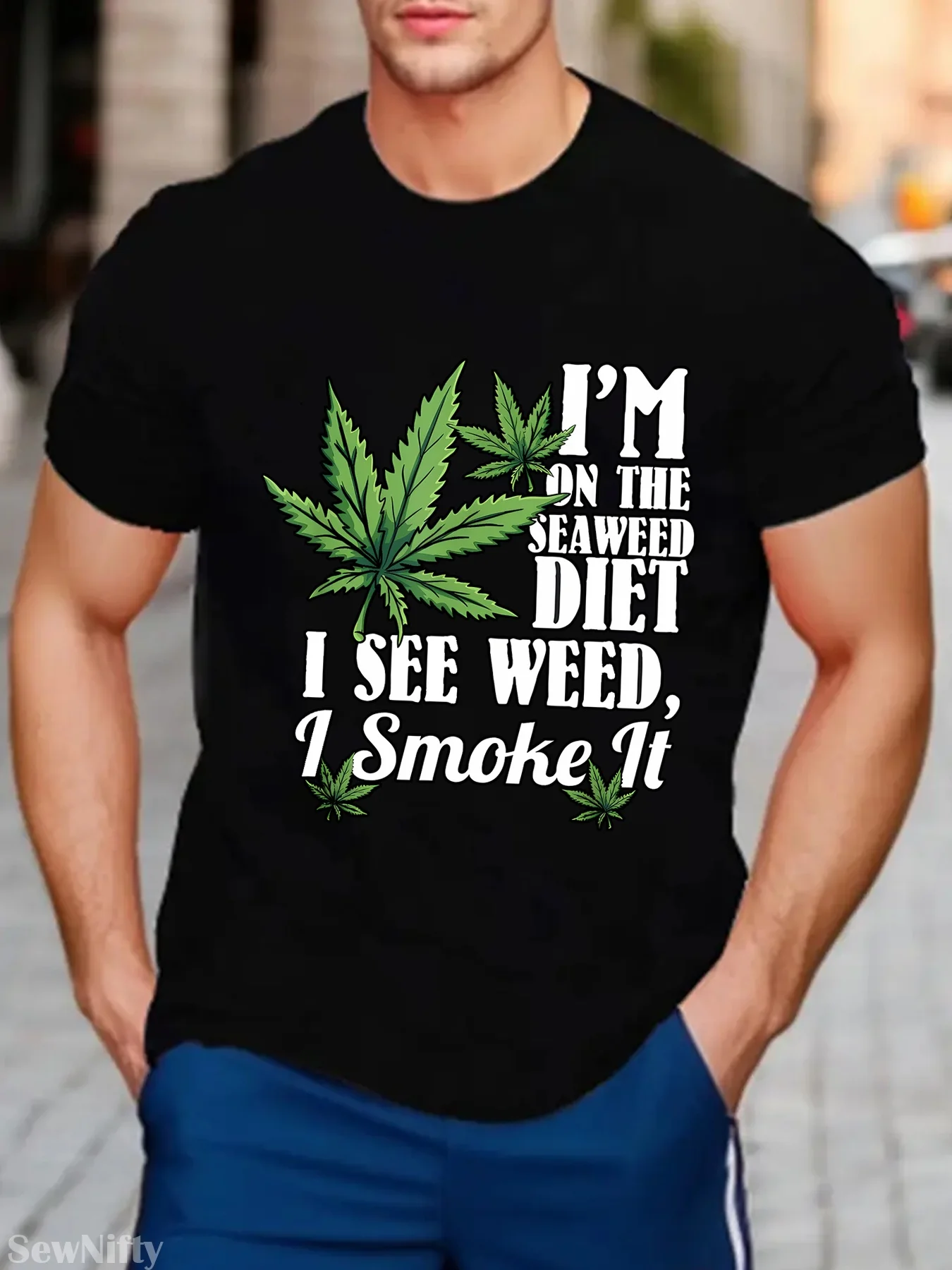 

Men's "Happy Flamingoween" T-Shirt - Black Witch Flamingo, Halloween Streetwear Tee