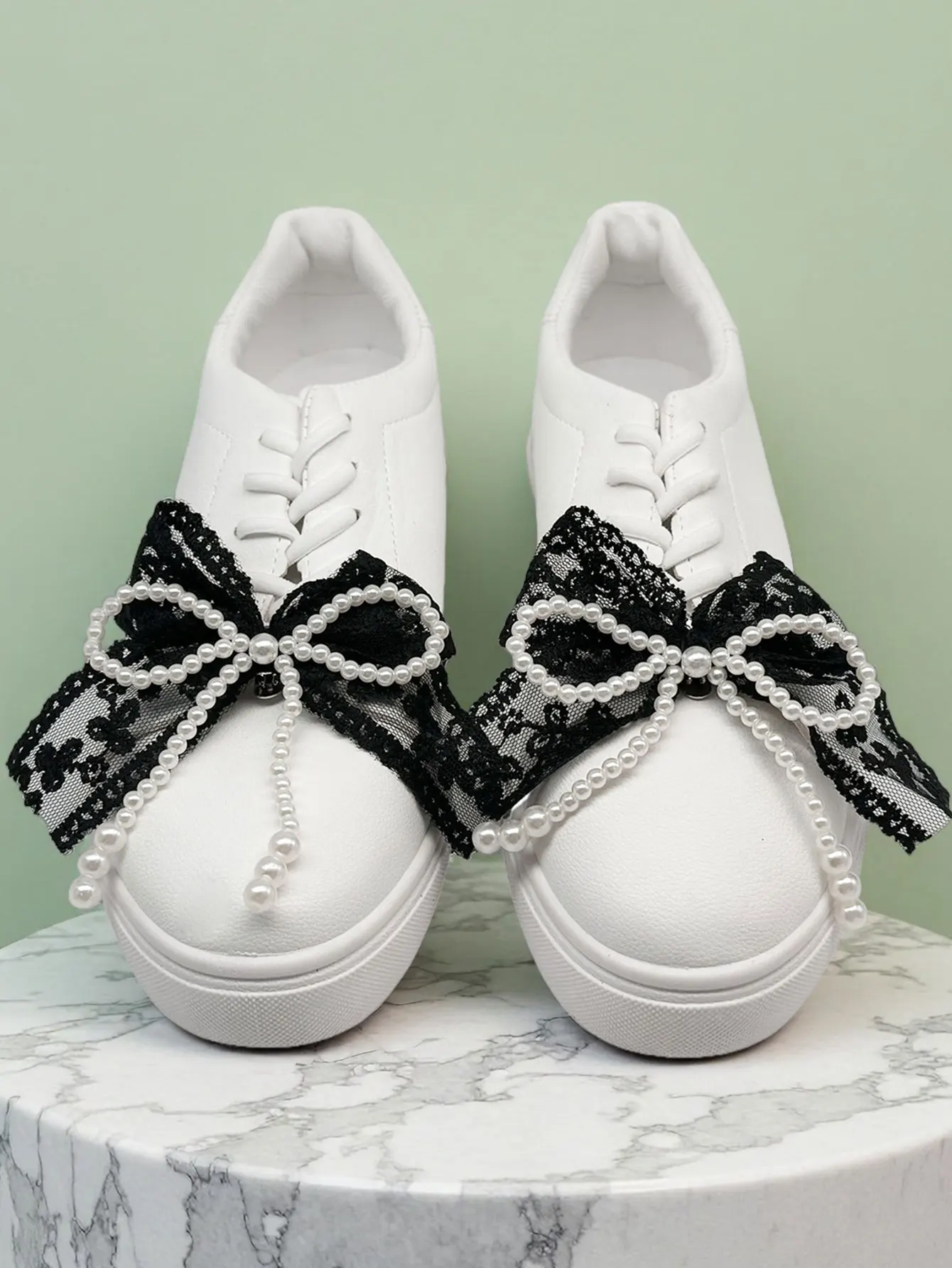 2 Pieces/Set of Fashionable and Exquisite Handmade Pearls and Crystals, Pink Tulle Bow Shoe Clips, Multifunctional Decoration for Shoes/Boots, Suitable for Girls and Women, for Daily Fashion or as a Gift, Suitable for Women's and Men's Sneakers, Casual Shoes