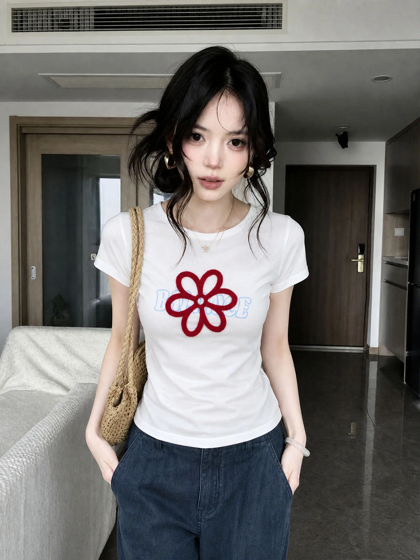 White Short Sleeve Flocked Flower T-Shirt Women's Summer Slim Fit Korean Style Short Length Top Breathable Skin-Friendly