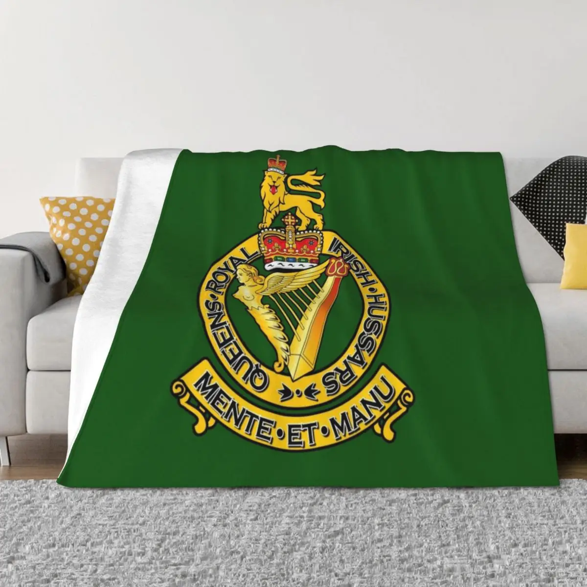 

THE QUEEN'S ROYAL IRISH HUSSARS Throw Blanket Warm Stuffeds Flannels Blankets