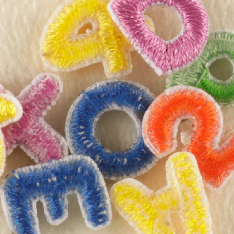 Mini 26 A-Z Funny Embroidered Iron on Letters Patches for Clothes Clorhing Stickers Children Clothing Number Diy Logo Name Patch