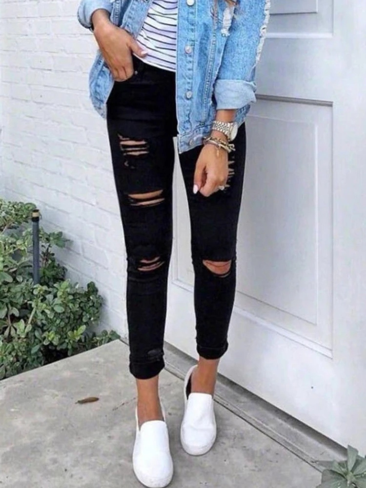 Women's High Waist Mom Jeans - usage example