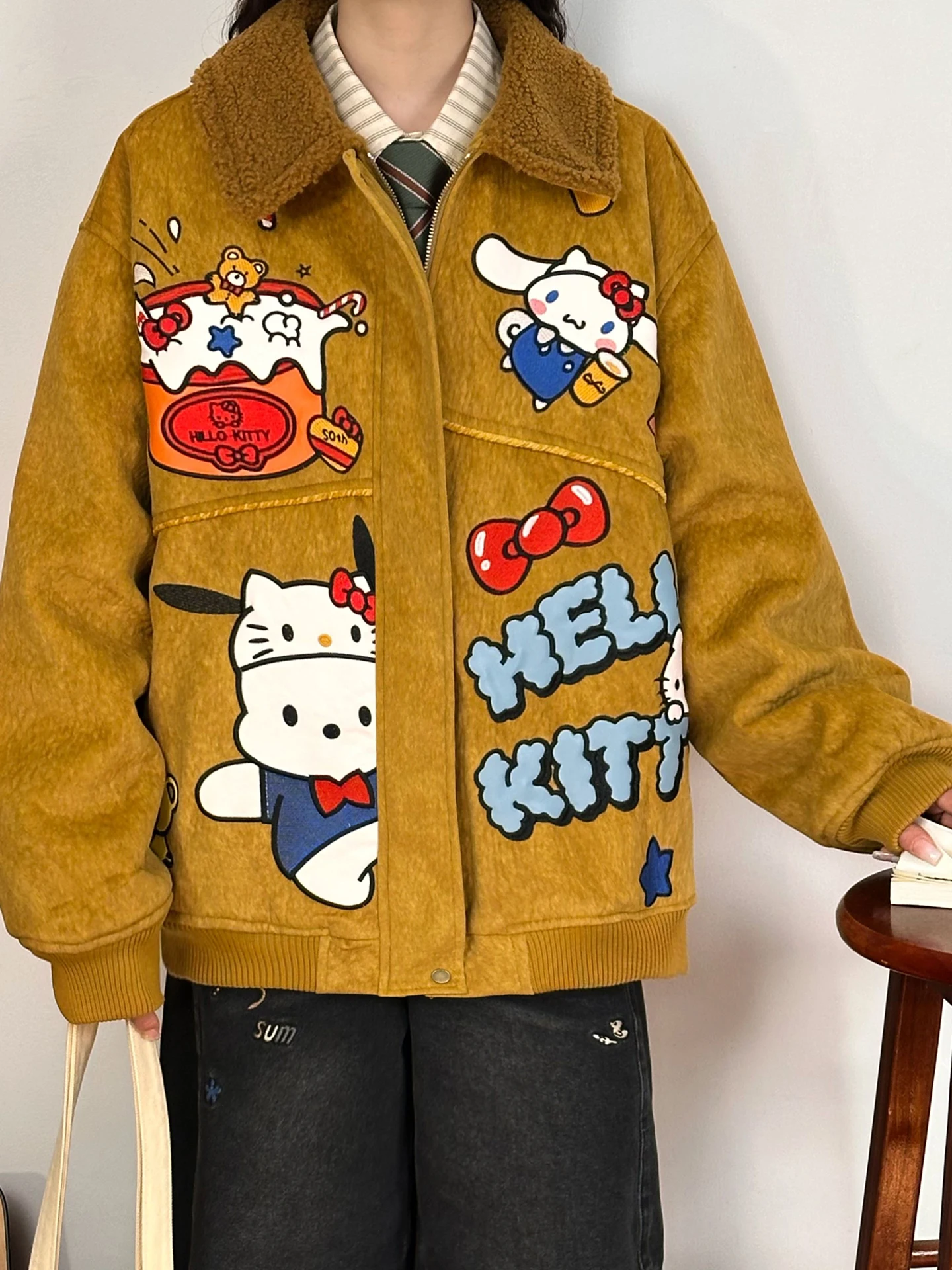 

Утепленная вышитая хлопковая куртка для женщин, свободная зимняя верхняя одежда с флисовой подкладкой, в стиле ретро, с американским мультяшным принтом