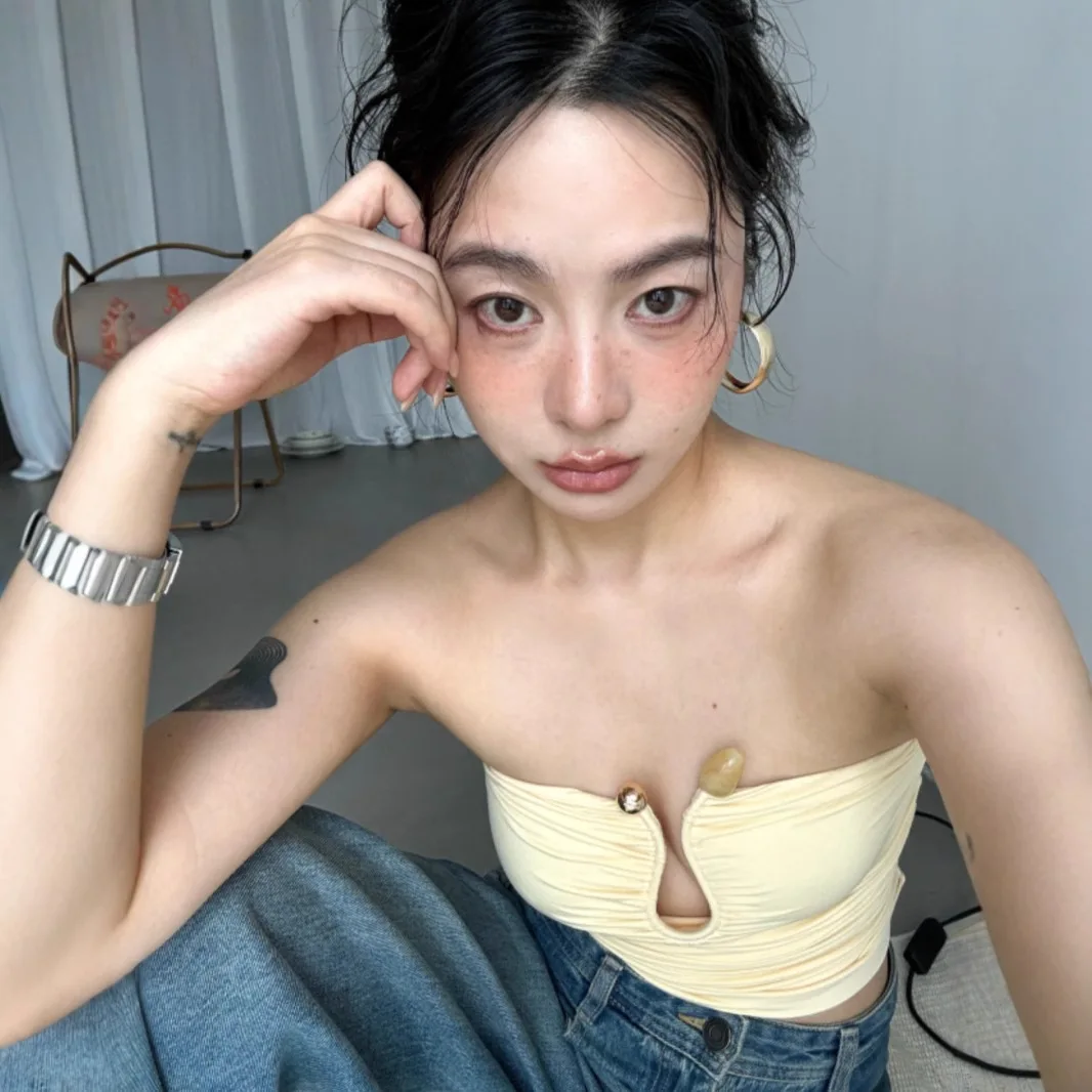 

customized women's adult fashion clothing niche design three color three-dimensional decoration strapless temperament vest top