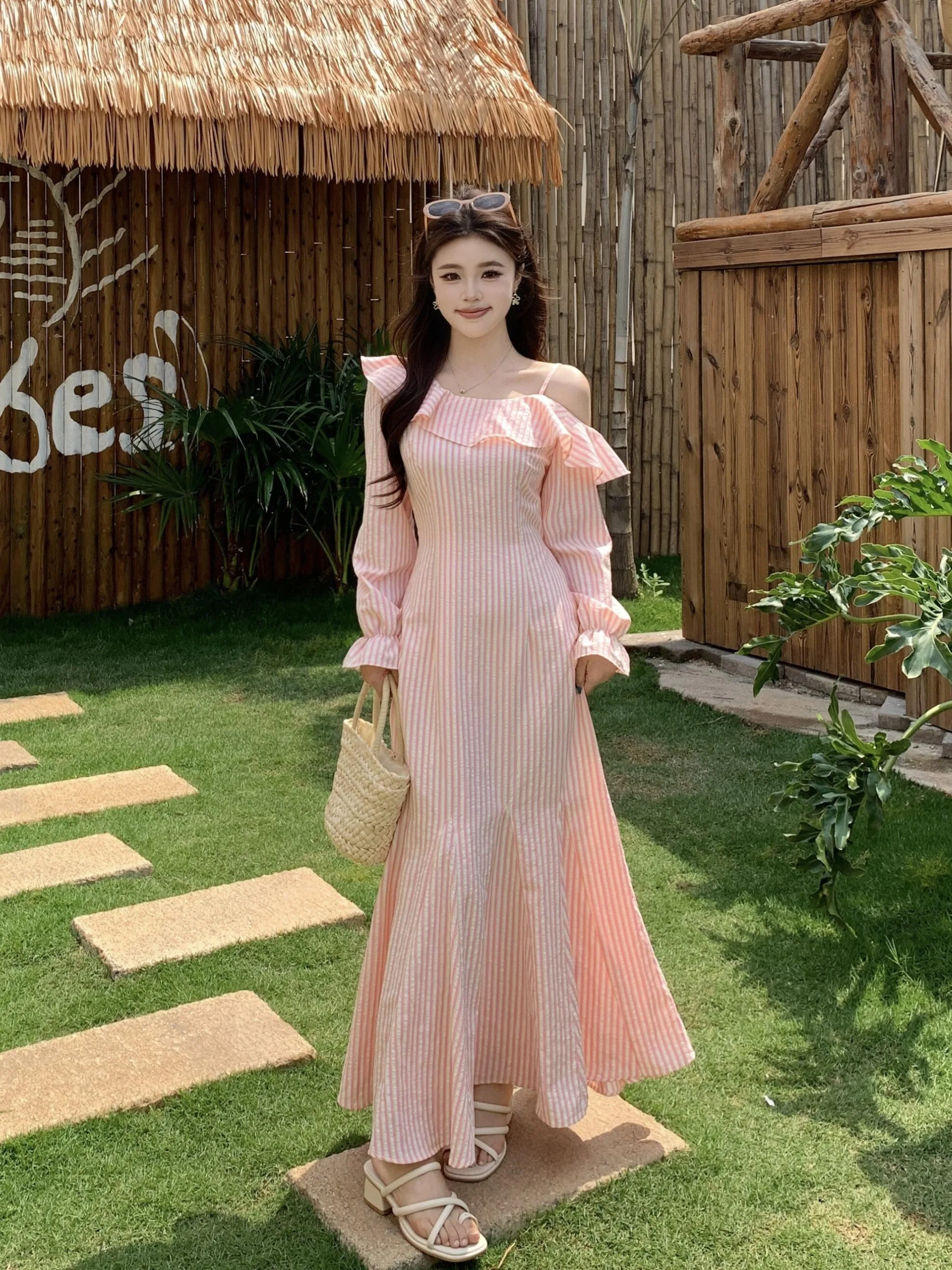 

Летнее полосатое платье А-силуэта больших размеров с открытыми плечами, женское, с завышенной талией, с длинным рукавом, в корейском стиле, для повседневной носки