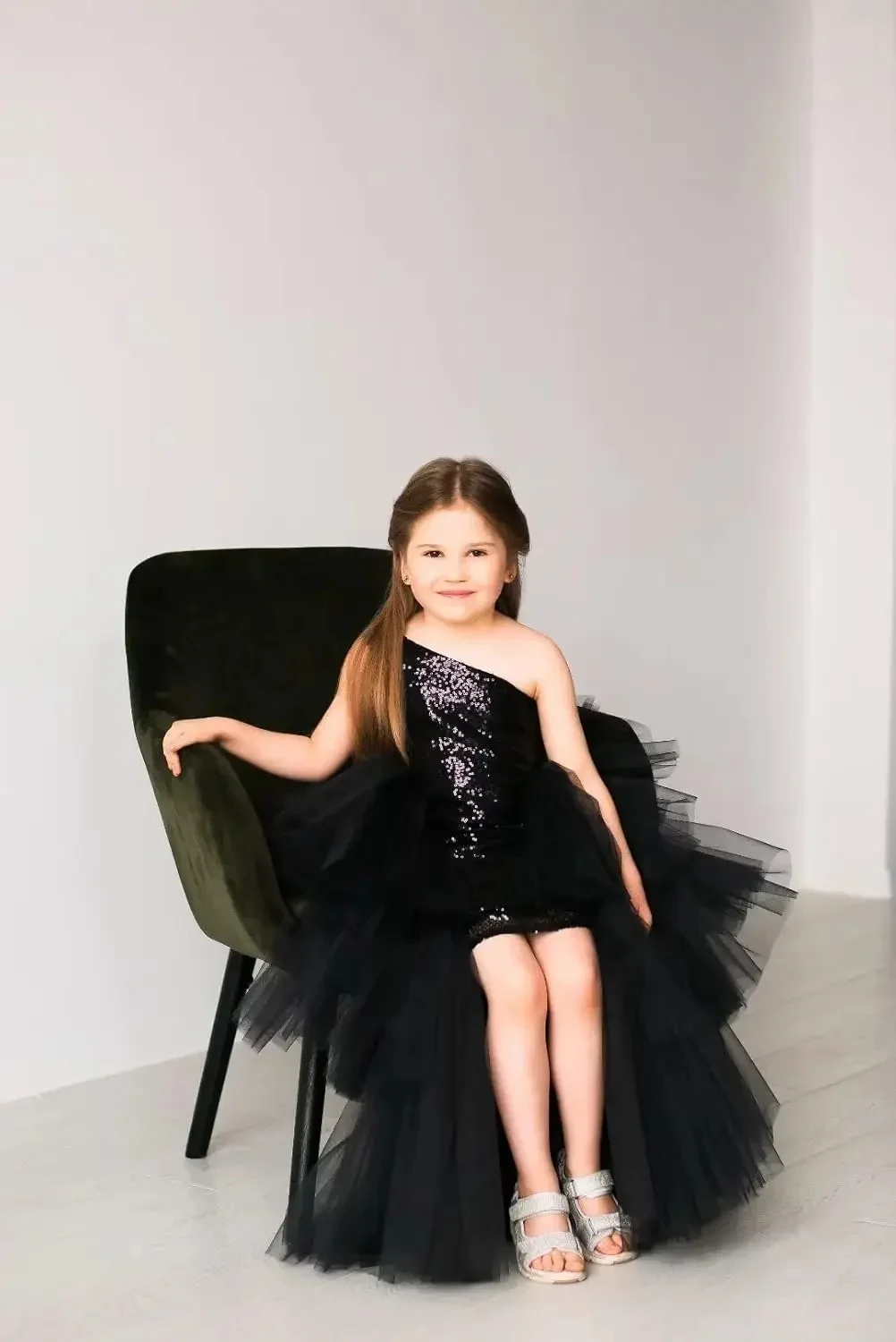 Elegant Black Customized Flower Girl Dress For Wedding One Shoulder Sequins Kids Birthday Party First Communion Gowns