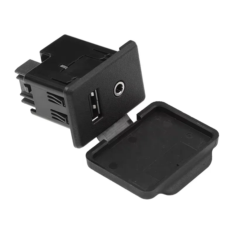 USB AUX Auxiliary Input Port Adapter 28023‑9KF1A Fit For Nissan Altima Sentra 2015‑2016 Center Console Audio Socket
