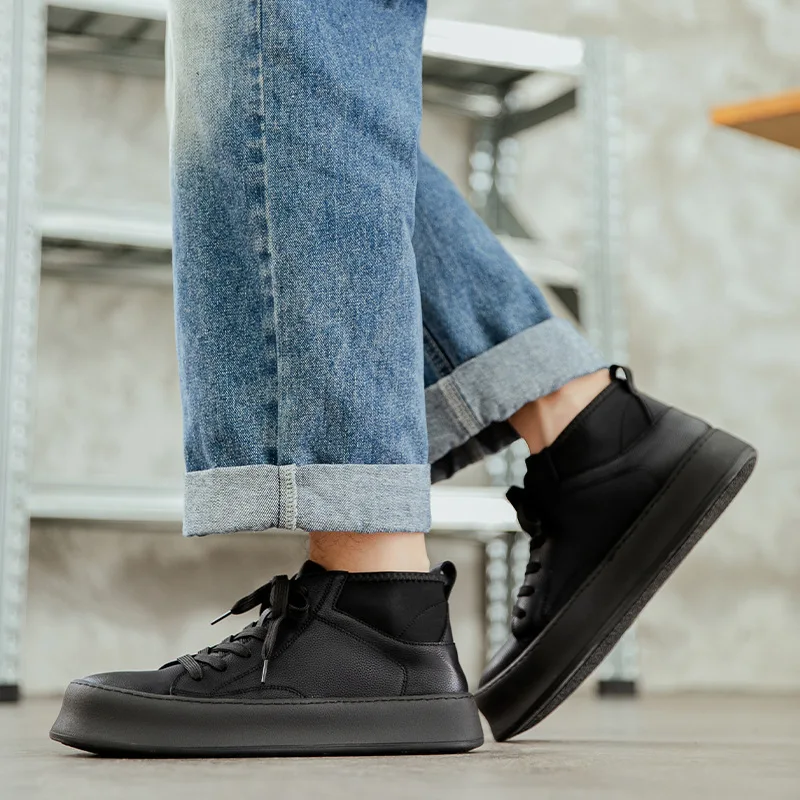 Men's shoes Japanese suede high top board shoes 2026 leather thick soled outdoor casual work boots