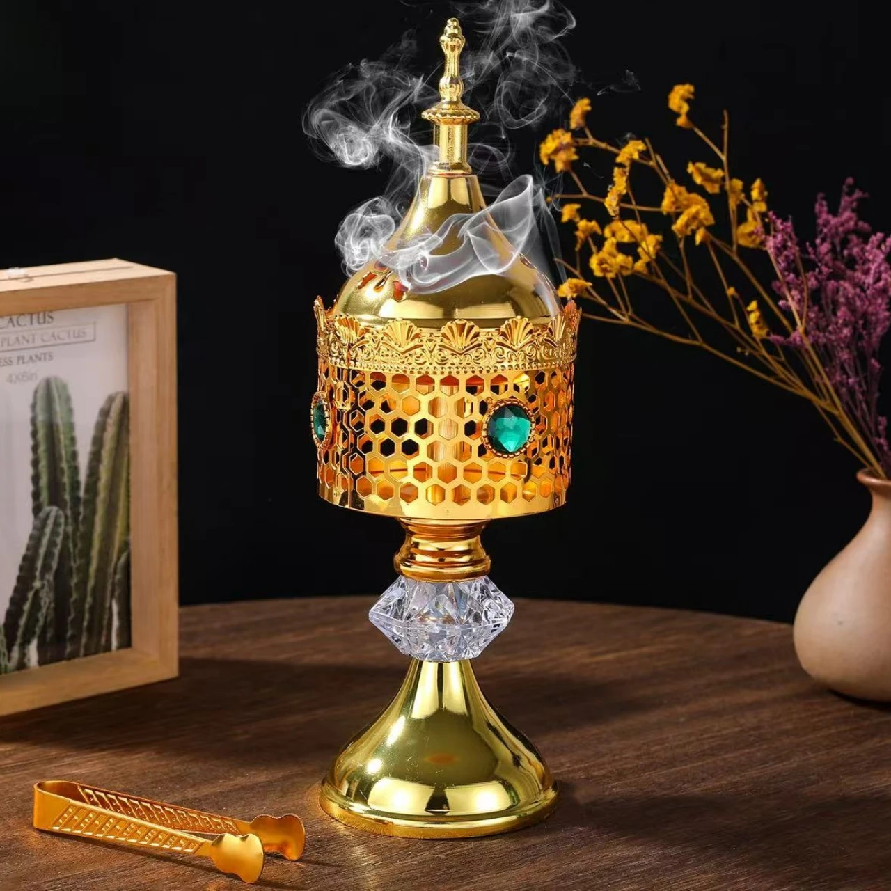 

Middle Eastern Aromatherapy Incense Burner,Green Inlaid Gem Metal Arabian Living Room Incense Burner Holder Home Decorative