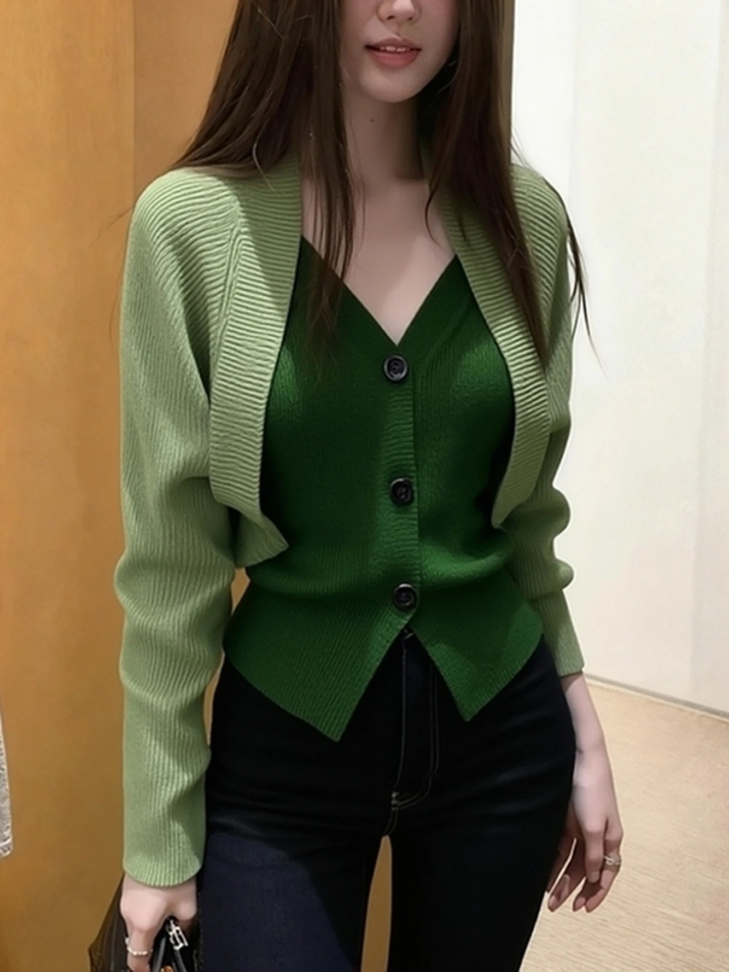 2025, neue V-Ne gestrickte offene Strickjacke für Damen, Slim-Fit-Pullover, Top, faionable Ele Sle Long Sve Winterkleidung