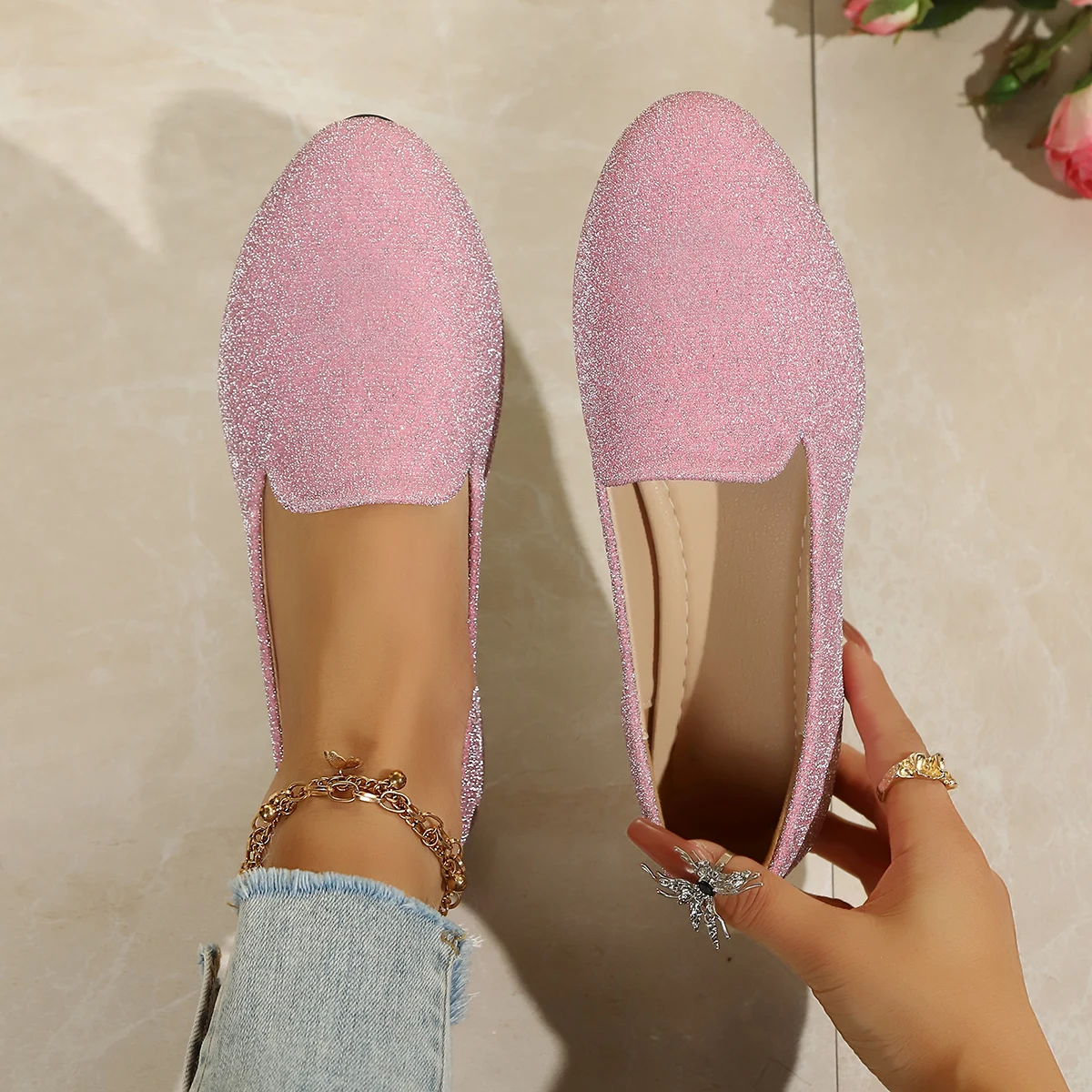 

2026 New Women Flats Pointed Toe Beautiful and Fashion Shoes Summer Flat Comfortable Casual Women Shoes Outdoor Sneakers Women