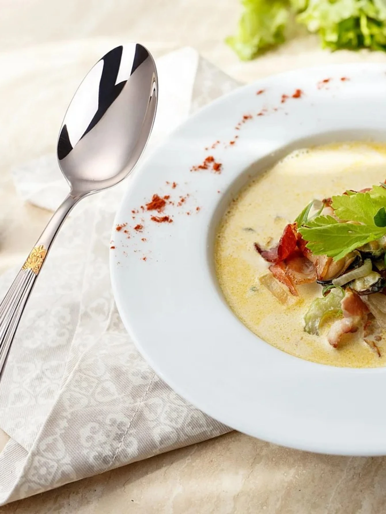 طقم ملاعق عشاء لامعة مطلية بالذهب فاخرة من الفولاذ المقاوم للصدأ ملعقة طاولة كبيرة جدًا 4 قطع