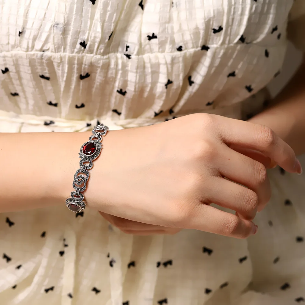 Sparkly Facet Red Garnet Bracelets Women Vintage Marcasite Bracelets Crossed 925 Sterling Silver Jewelry Hollow Bangles Ethnic