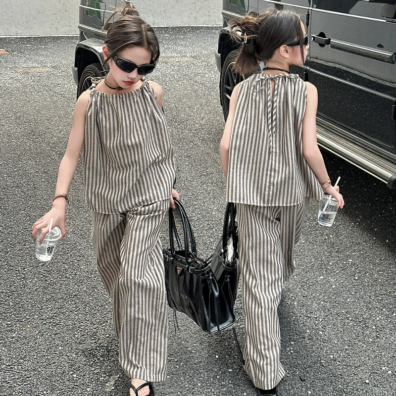 

Летние наряды для девочек-подростков от 4 до 14 лет, хлопковый жилет без рукавов с вертикальными полосками + брюки, повседневный стиль, уличная одежда, комплект детской одежды