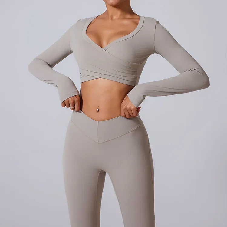 

Seamless Yoga Sets Sports Fitness High Waist Hip Raise Pants Long-Sleeved Suit Workout Gym Leggings Bra Shorts Set for Women