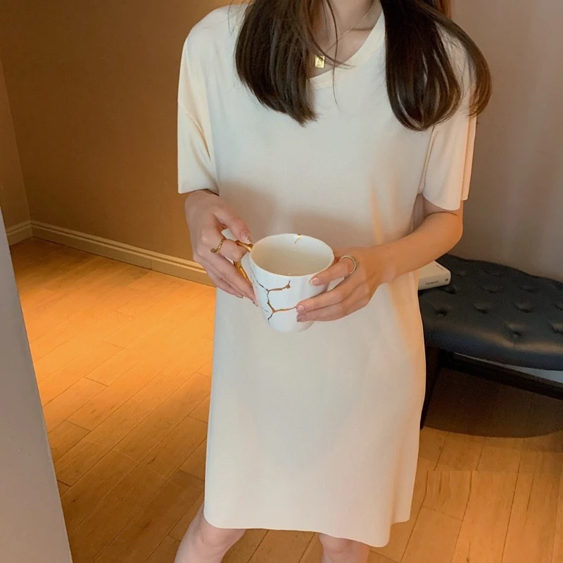 Women Ice Silk Nightgown Solid Color Short Sleeve Loose Sleep Dress Casual Home Wear Pajama Dress for Ladies Can Be Worn Outside