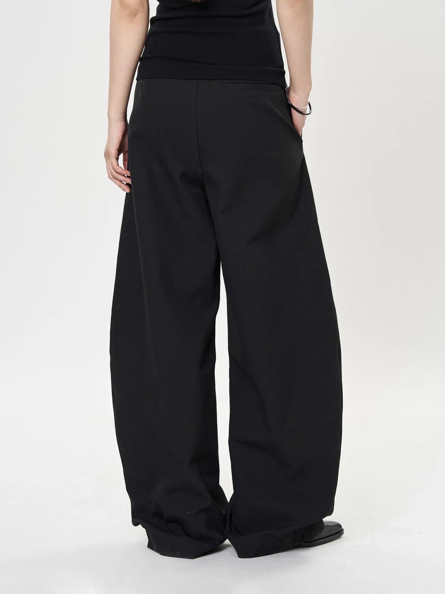 Old Money Style Scimitar Silhouette Pant Loose Fit High Waist Slimming Commuter Trousers For Women