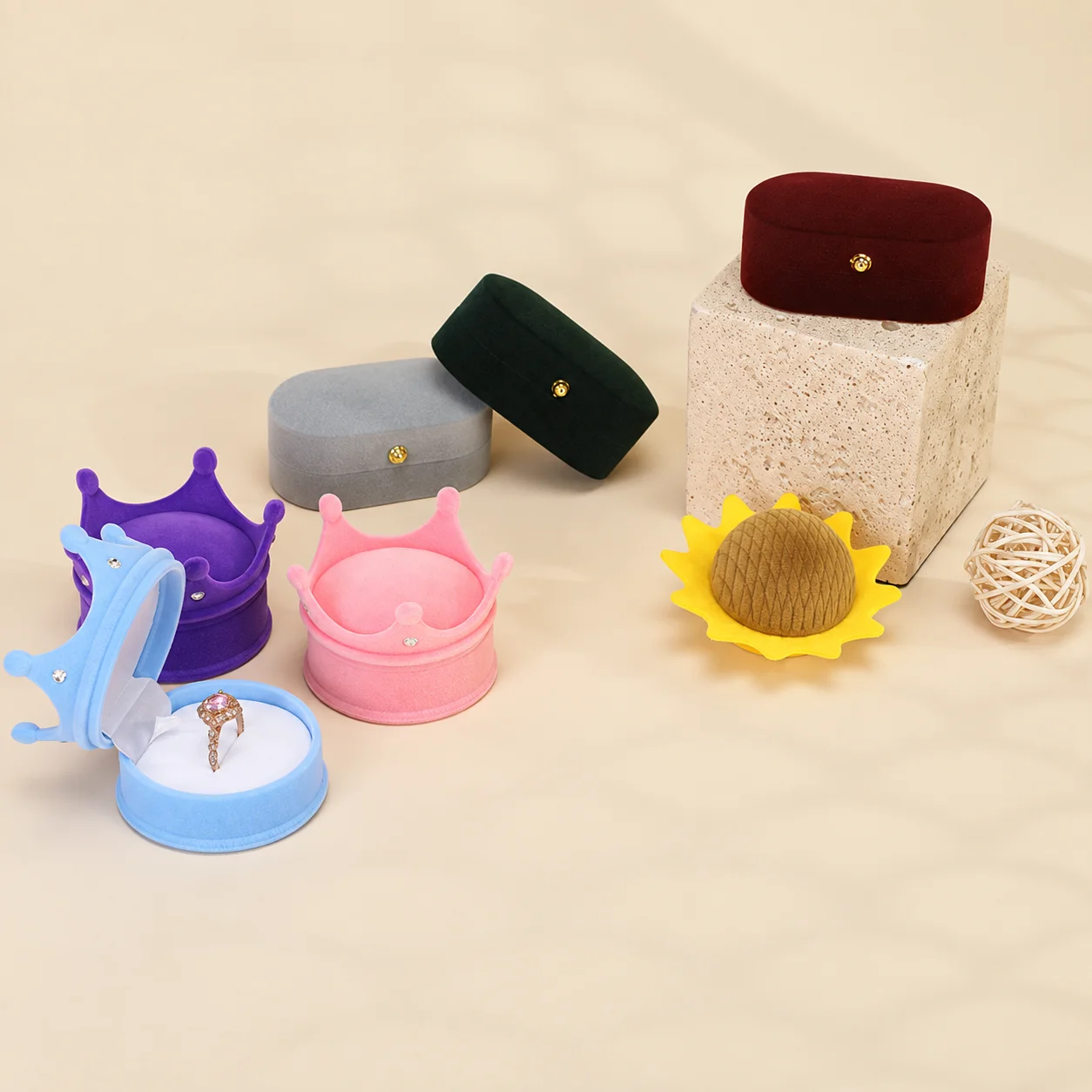 Cute Jewelry Gift Box Portable Necklace Pendant Box Portable Jewelry Box Cartoon For Proposal Gift Packing Daily Jewelry Storage