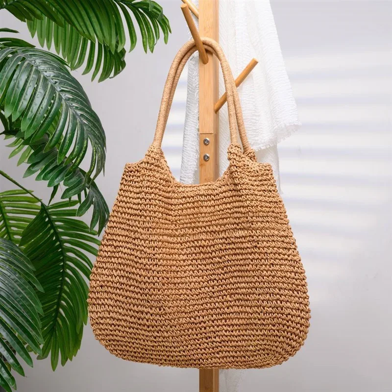 French Retro Large Capacity Hollowed Out Woven Grass Single Shoulder Women's Bag Casual, Simple And Versatile Portable Beach Bag