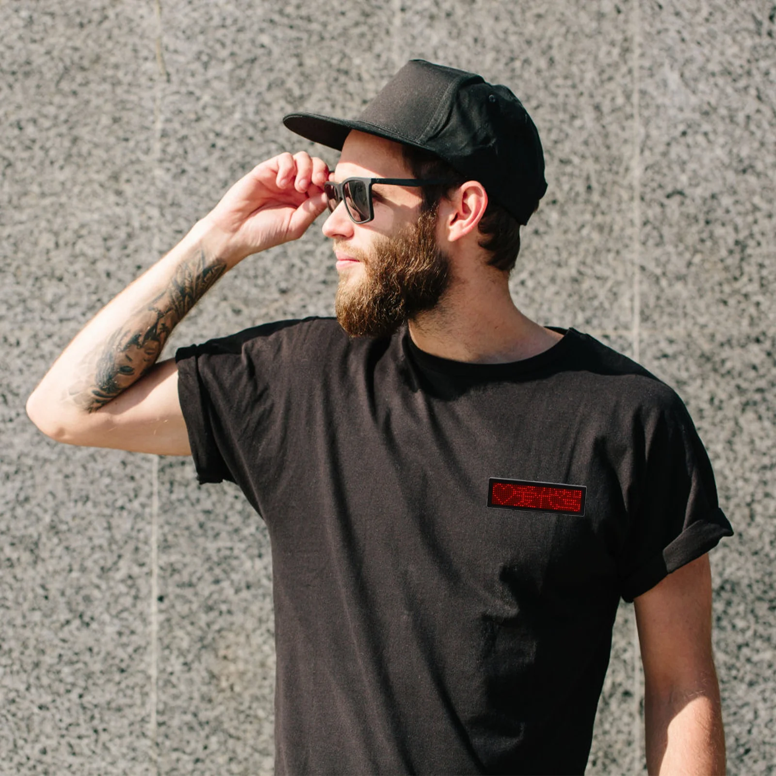 

LED Digital Display Badge Programmable Name Tag with Scrolling Message Rechargeable USB for Restaurant Worker Price Indicator