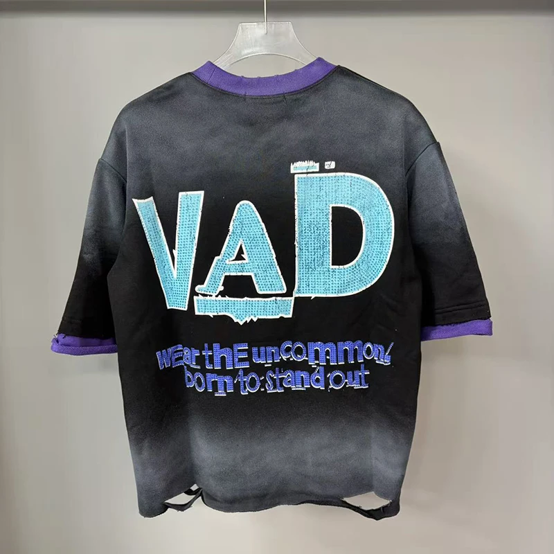 American Hip hop High Street Short Sleeved T shirt Retro Washed Black Purple Contrasting Alien Print Hole Loose Men's Top
