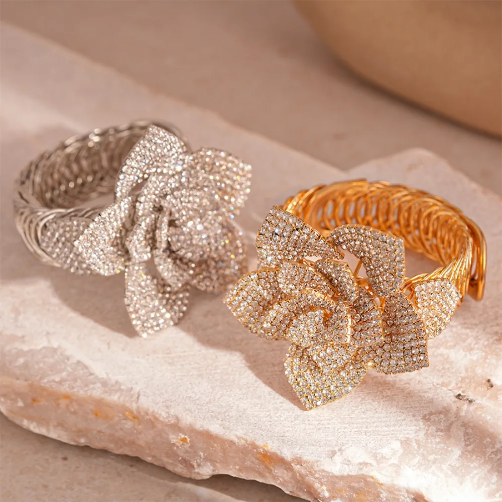 

Bling Flower Armband Arm Chain Adjustable Alloy Rhinestone Arm Cuff Bracelets Armlet Crystal Flower Upper Arm Bangle
