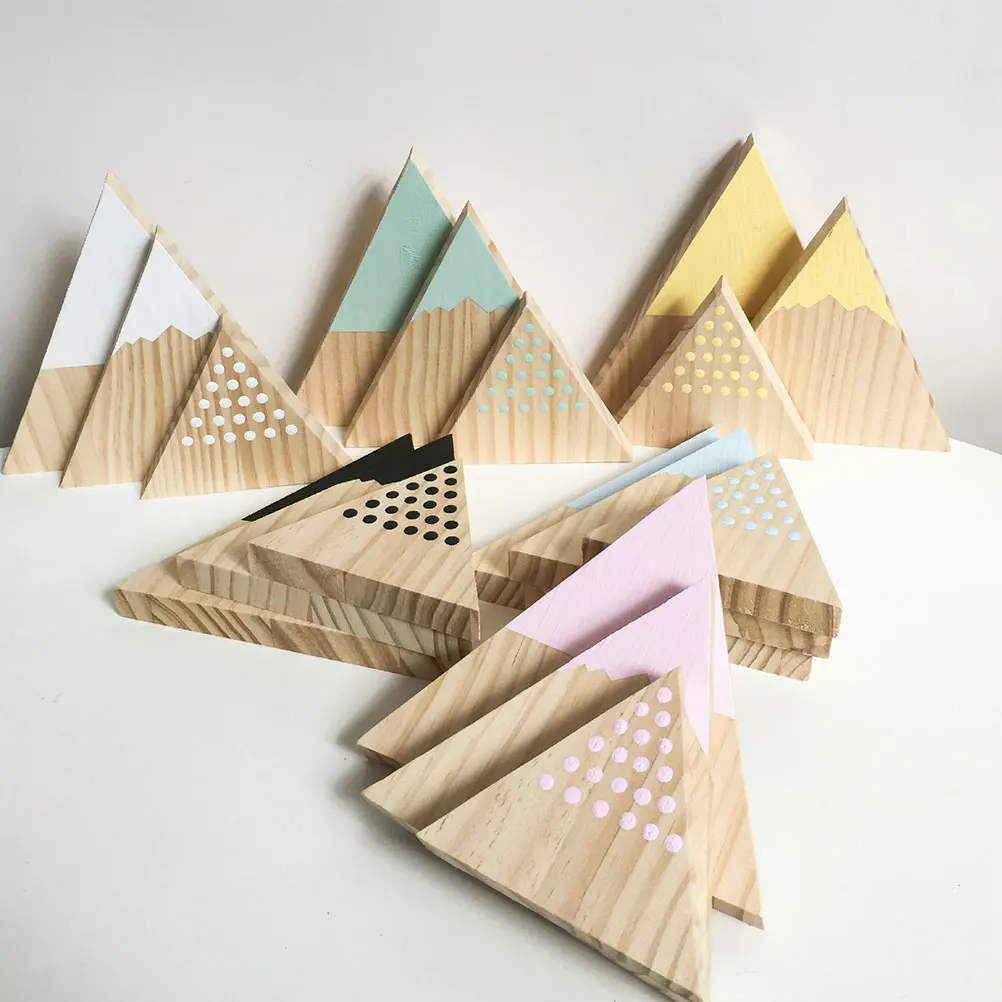 

3 PCS Triangle Shaped Blocks Snow Mountain Ornaments Christmas Shelf Decorations Indoor Office