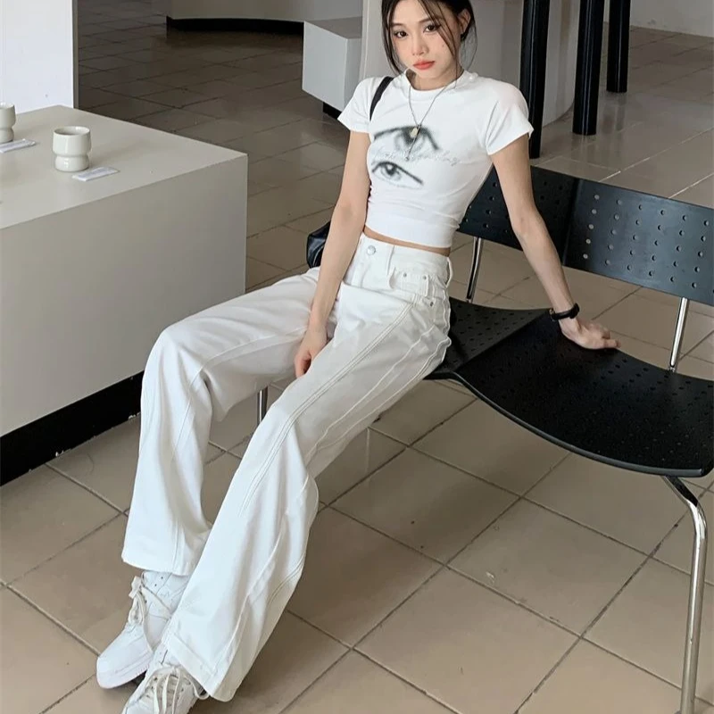 Modische Damen-Jeans mit weitem Bein, Sommer-Jeans mit lockerer Passform und stilvollen Details, lässt Sie herausstehen, hoch taillierte Jeans mit weitem Bein