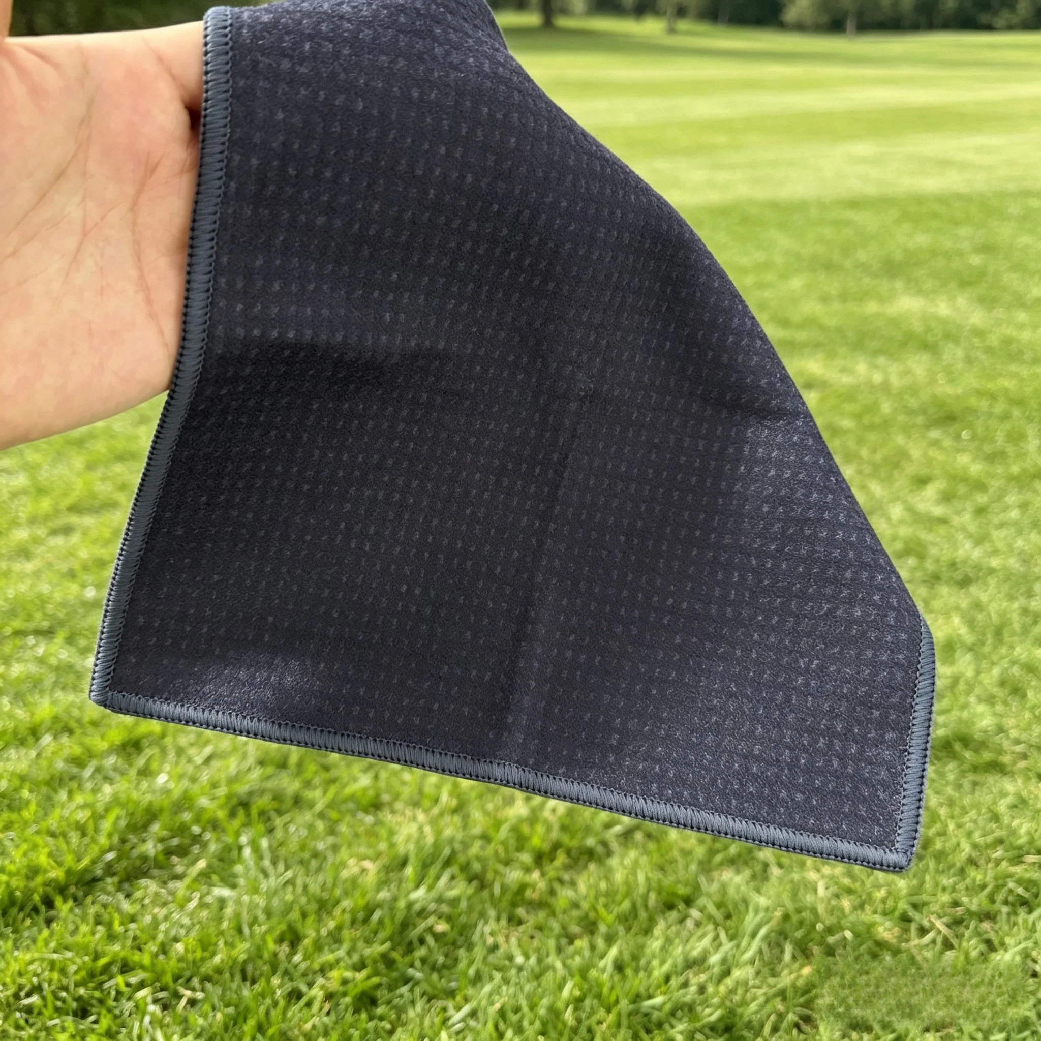 Korean Fashion Golf Towel with Hanging Clip, Letter‑Printed Absorbent Golf Ball Cleaning Towel