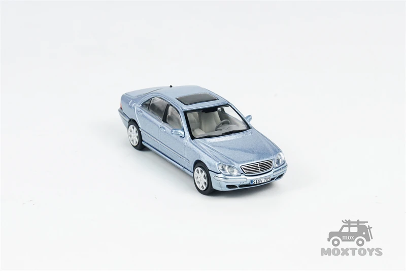 Tarmac Works 1:64 MB S-Class Horizon Blue Metallic Diecast Model Car