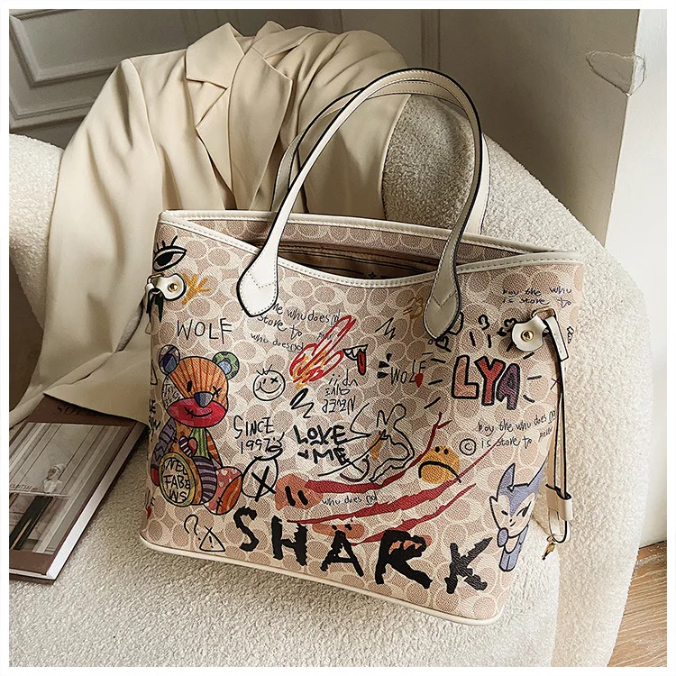 Cartoon Graffiti Women Bags 2023 Luxury Designer Bag Famous Brand Bear Print Leather Shoulder Bag Travel Tote Handbags Neverful