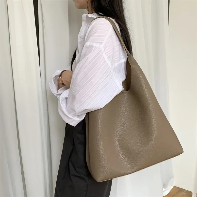 

Tote Bag Women's Bag 2025 Fashion Popular Large Capacity Bucket Commuter Vintage Shoulder Designer Luxury Bag