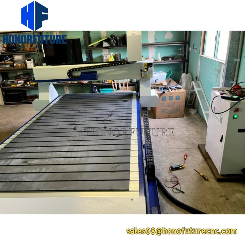 1325 4*8ft‘ 3/4 Axis 1300*2500mm CNC Router Wood Working Engraving Milling Machine with DSP Controller 3000W Spindle