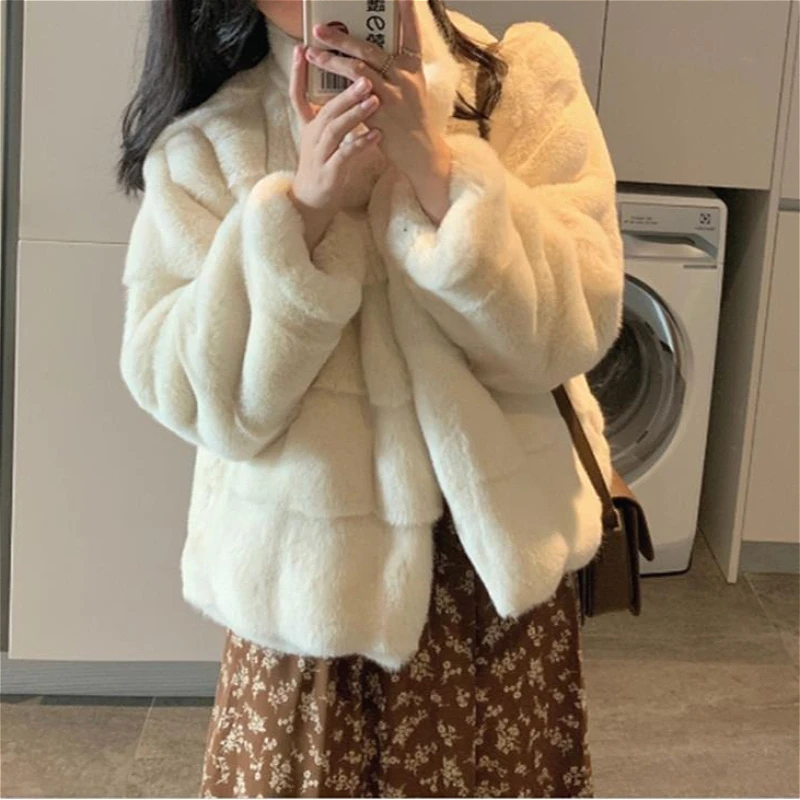 معاطف من الفرو الصناعي سترات نسائية قصيرة Y2k ملابس الشارع معطف بياقة واقفة سترة سميكة دافئة ملابس خارجية أنيقة للعمل لخريف وشتاء 2025