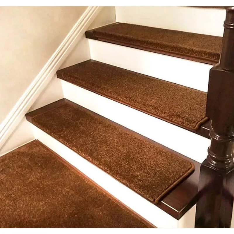 Thickened simple solid color staircase steps